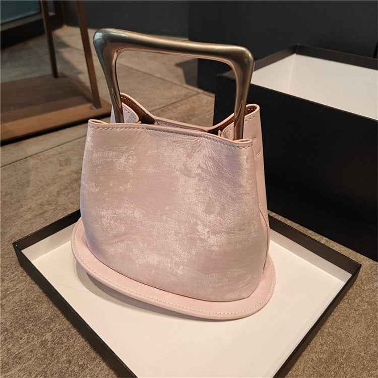 Luxury Genuine Leather Bucket Bag – Designer Women’s Purse